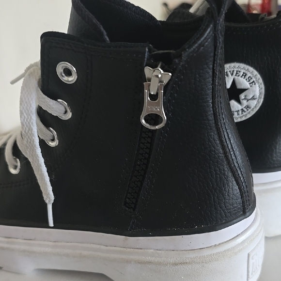 NWOT Chuck Taylor Converse Black and White High-Top Sneakers - Picture 5 of 8